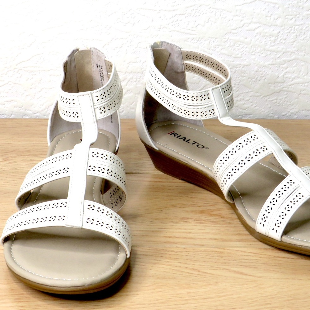 Rialto, Greer, Flat Sandal, White, size 9